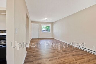 467 N Adair St in Cornelius, OR - Building Photo - Building Photo