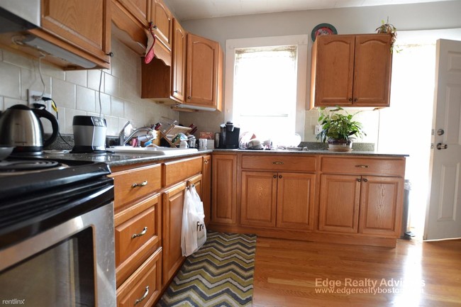 437 Washington St in Boston, MA - Building Photo - Building Photo