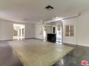 720 N Alpine Dr in Beverly Hills, CA - Building Photo - Building Photo