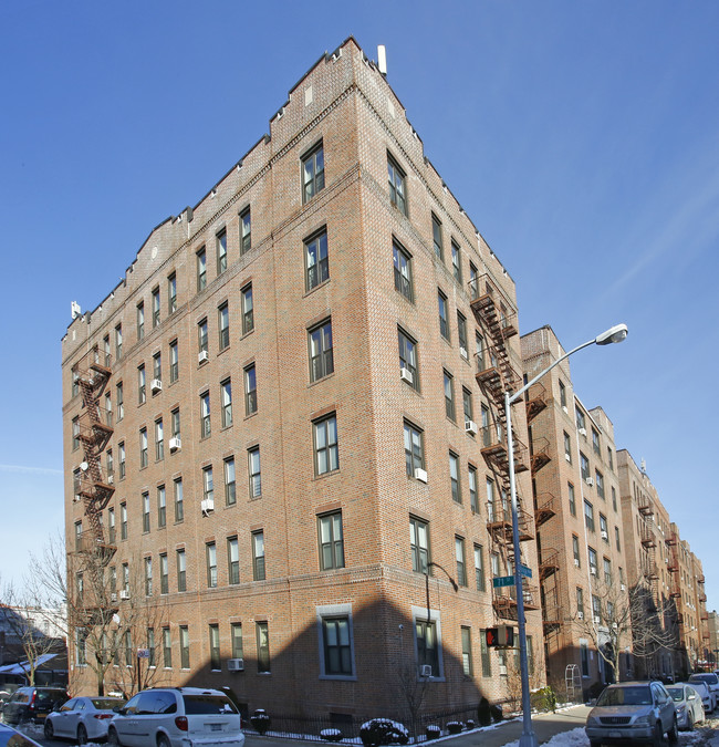 7022 Ridge Blvd in Brooklyn, NY - Building Photo - Building Photo