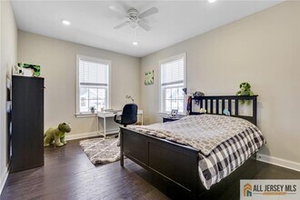 1 Lafayette Wy in East Windsor, NJ - Building Photo - Building Photo