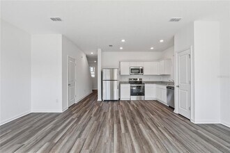 6159 Calle Ochoa St in Zephyrhills, FL - Building Photo - Building Photo