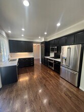 8741 Holly Leaf Dr in Windsor, CA - Building Photo - Building Photo