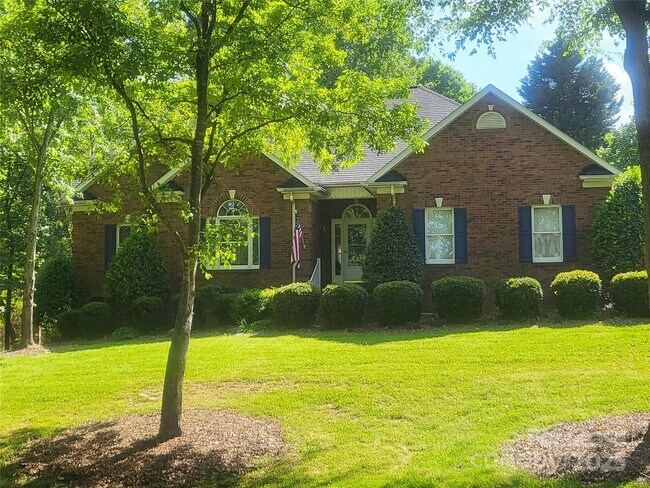 property at 2113 Fox Hunt Dr