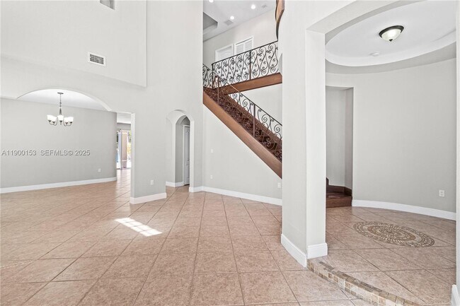 2080 SW 152nd Pl in Miami, FL - Building Photo - Building Photo