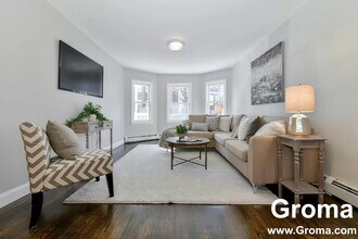 21 Rowell St, Unit 1 in Boston, MA - Building Photo - Building Photo