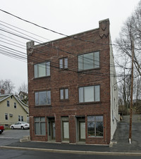 113 S Water St in Greenwich, CT - Foto de edificio - Building Photo