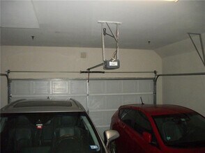 1406 Tinnin Ford Rd in Austin, TX - Building Photo - Building Photo