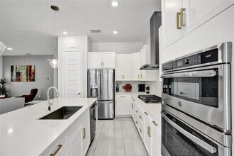 10795 Oceano Wy in Parkland, FL - Building Photo - Building Photo