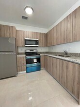 1995 Calais Dr-Unit -4 in Miami Beach, FL - Building Photo - Building Photo