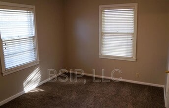 1141 NE Chester Ave in Topeka, KS - Building Photo - Building Photo