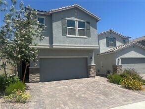 6988 Sylmar Ave in Las Vegas, NV - Building Photo - Building Photo