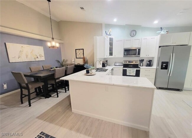 17611 Marco Island Ln in Ft. Myers, FL - Building Photo - Building Photo