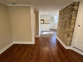 2500 N Bartlett Ave, Unit 2500 in Milwaukee, WI - Building Photo - Building Photo