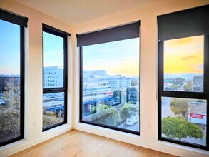 395 6th St in San Francisco, CA - Building Photo - Building Photo