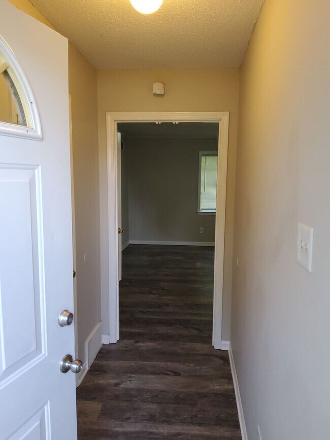 3145 Briarwood Dr in Horn Lake, MS - Building Photo - Building Photo
