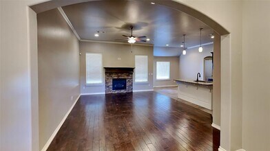 13625 Cobblestone Pkwy in Oklahoma City, OK - Building Photo - Building Photo