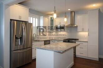 33 Columbia St in Portsmouth, NH - Building Photo - Building Photo