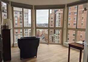 2121 Jamieson Ave in Alexandria, VA - Building Photo