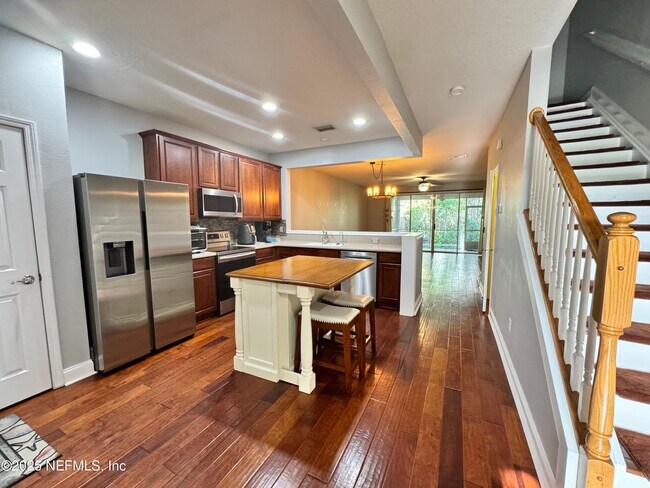 4193 Highwood Dr in Jacksonville, FL - Building Photo - Building Photo