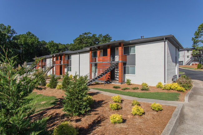 Villas of Embry Hills in Chamblee, GA - Foto de edificio - Building Photo