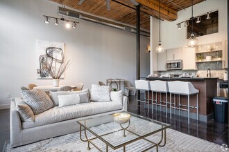 The Lofts in Lagrange, GA - Foto de edificio - Building Photo
