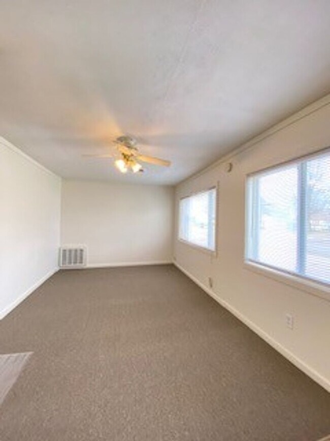 1701 1/2 Morton Ave in Elkhart, IN - Building Photo - Building Photo