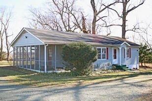 2485 Ranson Ct in Charlottesville, VA - Building Photo