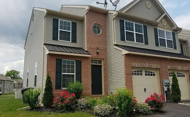 property at 233 Snapdragon Way