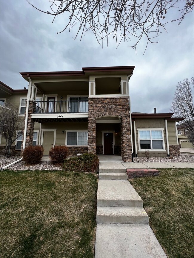 property at 5044 Cinquefoil Ln