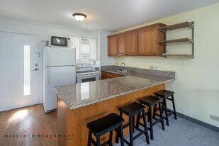 1535 Punahou St in Honolulu, HI - Building Photo