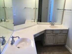 1125 Highland Station Dr in Saginaw, TX - Building Photo - Building Photo