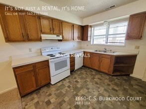 1660-C Burkwood Ct in Harrisonburg, VA - Building Photo - Building Photo