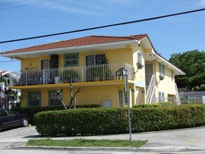 1580 SW 2nd St in Miami, FL - Building Photo - Building Photo