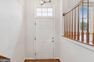 1788 Paisley Ct in Vienna, VA - Building Photo - Building Photo