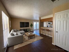 1102 Covey Ln, Unit # D in Killeen, TX - Building Photo - Building Photo