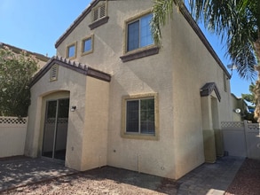 747 piercey 16B Ct in North Las Vegas, NV - Building Photo - Building Photo