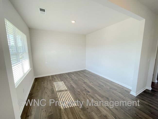 12 Burdock Rd in Fletcher, NC - Building Photo - Building Photo