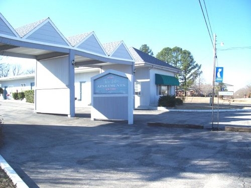 Twin Lakes Apartments in Lakeview, AR - Building Photo