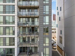 434-438 8 Ave SE in Calgary, AB - Building Photo - Building Photo