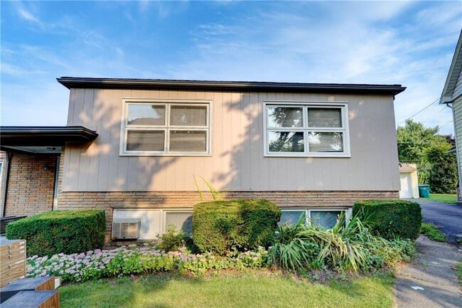 property at 2233 Clifford Ave