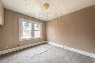 14001 Idarose Ave in Cleveland, OH - Foto de edificio - Building Photo