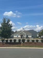 8149 Sheffield Dr. in Lake Norman of Catawba, NC - Foto de edificio - Building Photo