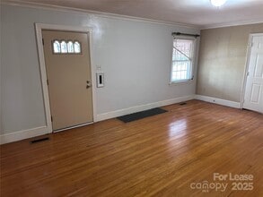 2505 Tuckaseegee Rd in Charlotte, NC - Building Photo - Building Photo