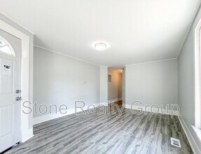 7581 Wabash Ave in Terre Haute, IN - Building Photo - Building Photo