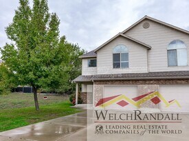 1428 N 2575 E in Layton, UT - Building Photo