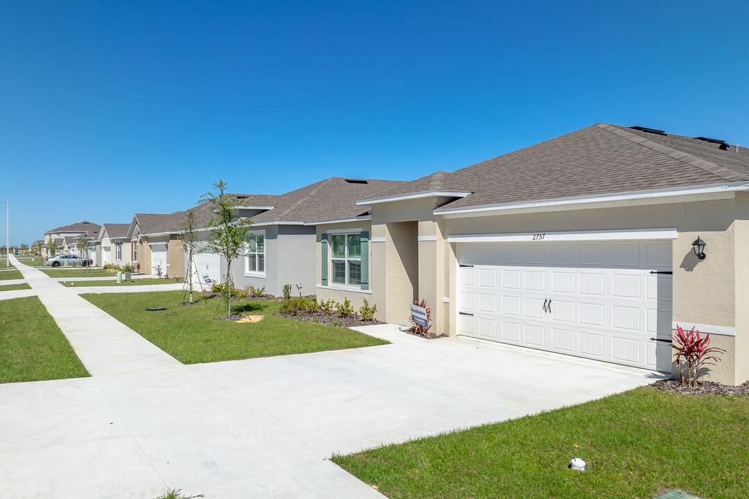 Cedar Ridge in Davenport, FL - Foto de edificio