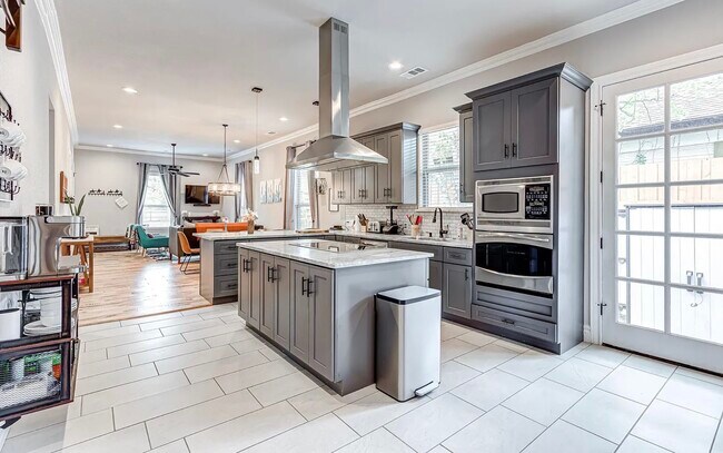 621 Centre St in Dallas, TX - Building Photo - Building Photo