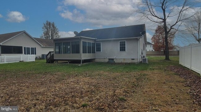 200 Evelyndale Dr in Dover, DE - Building Photo - Building Photo