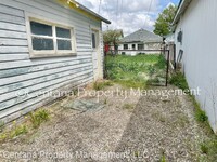 1021 E Commercial Ave photo'